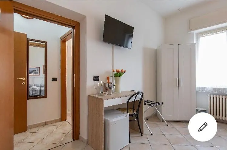 Penzion Hotel La Terrazza Peschiera del Garda